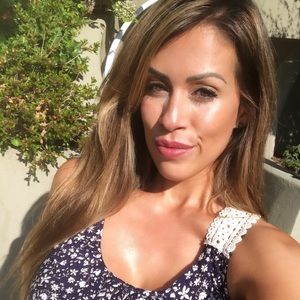 Meet your Posher, Minu